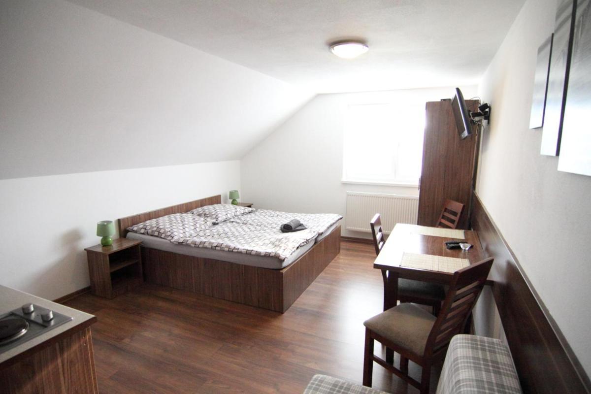 Bešeňová Apartmanovy Dom Stela מראה חיצוני תמונה