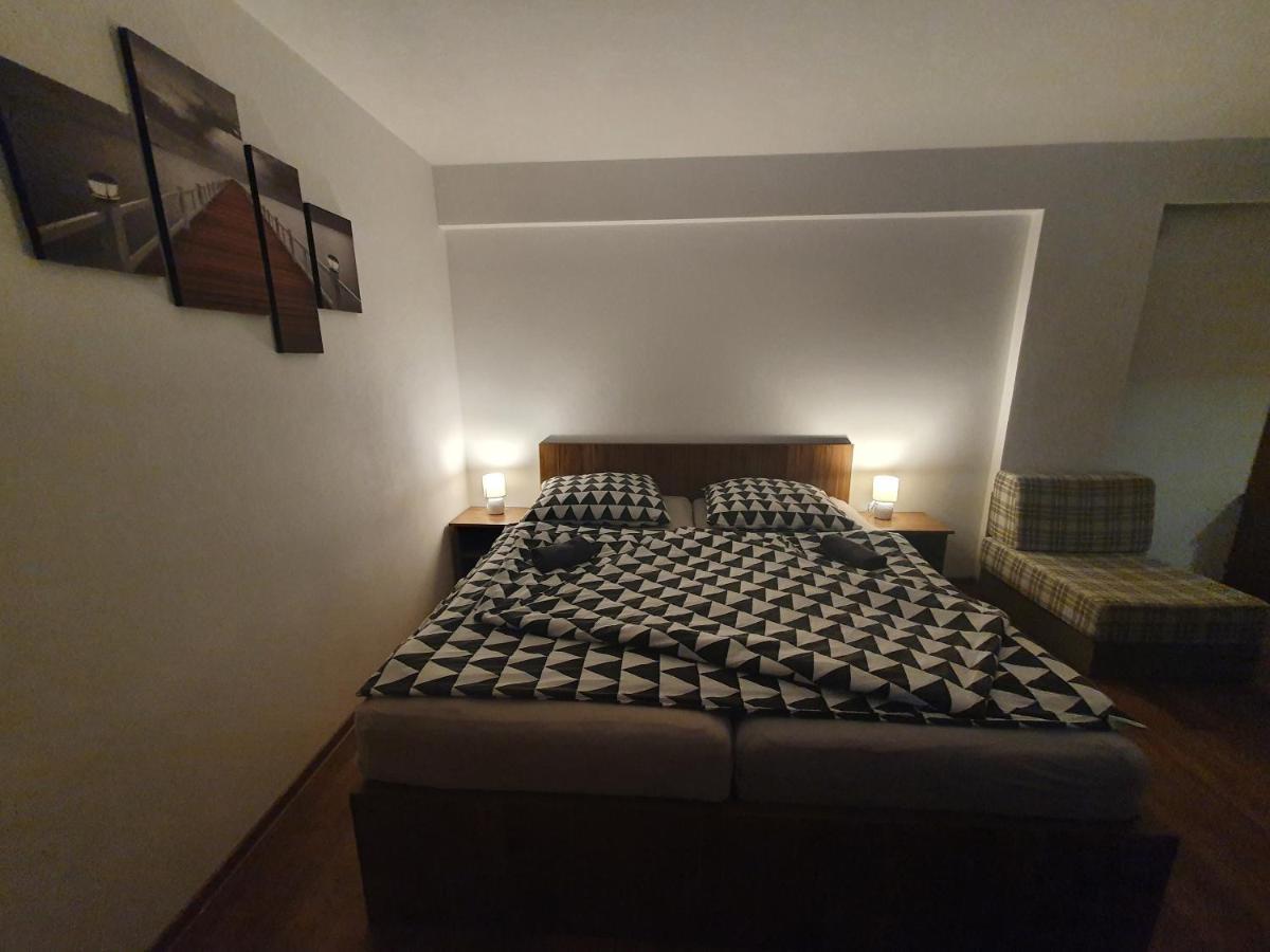 דירות Bešeňová Apartmanovy Dom Stela מראה חיצוני תמונה