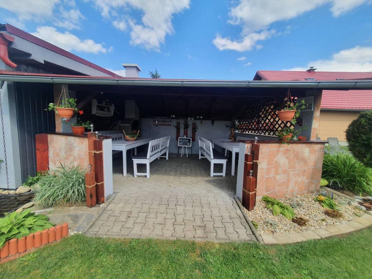 Bešeňová Apartmanovy Dom Stela מראה חיצוני תמונה
